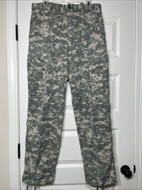 US Army ACU Combat Cargo Pants Digital Camo Ripstop Medium Long Military
